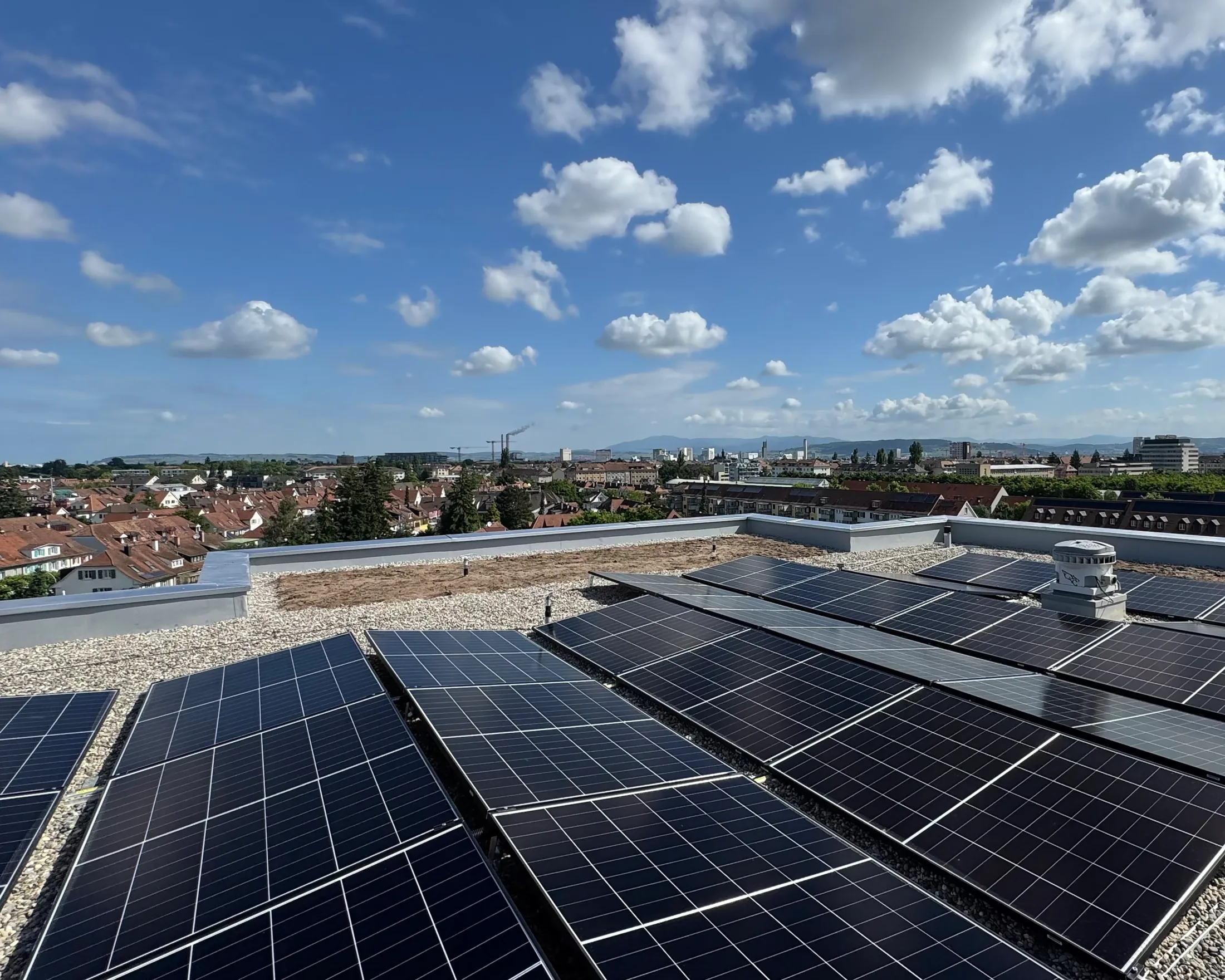 Photovoltaikanlage auf dem Hochhaus 